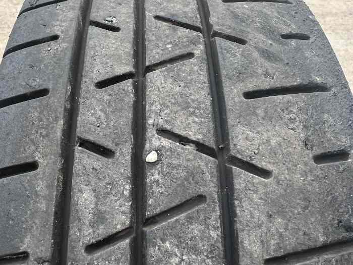 Pneu hankook 13 pouces 1