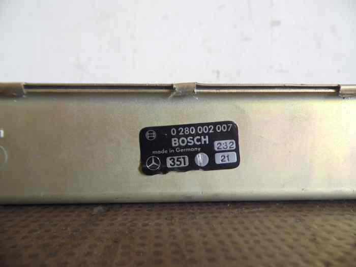 CALCULATEUR D-JETRONIC 0280002007 MERCEDES 350 W116 / W107 5