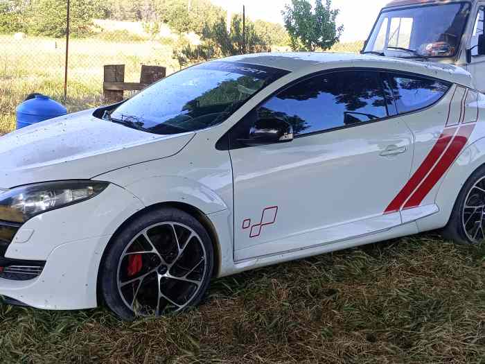 Vend Mégane 3 rs cup stage 1 prépa sta...