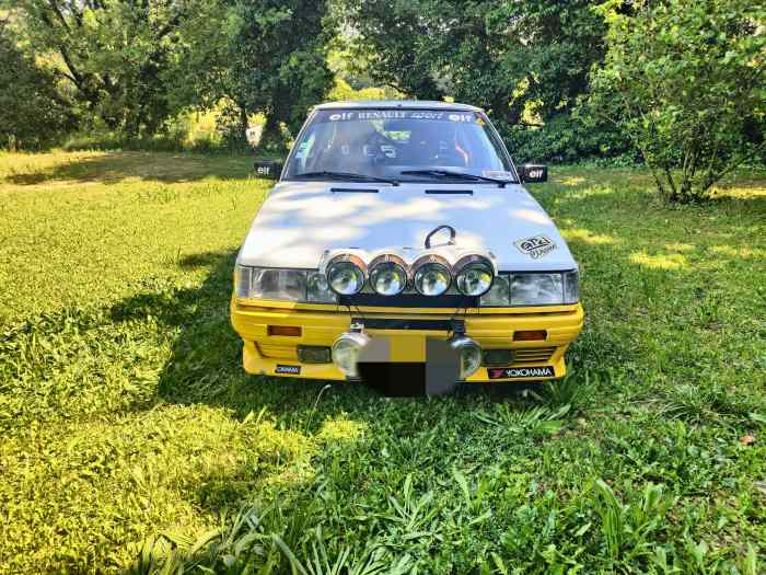 Vend R11 Turbo 1
