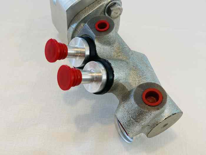 Cale adaptation maitre cylindre Kangoo pour Alpine A110, R8 Gordini 5