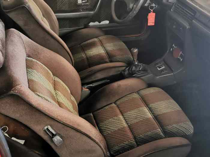 AUDI QUATTRO UR 1981 1 TIRETTE 2