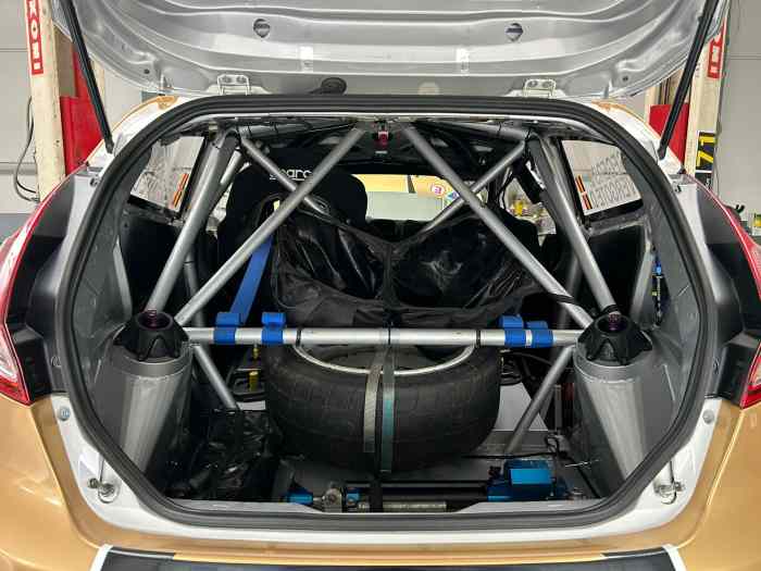 ford fiesta mk1 R5 EVO 2 top condition 5