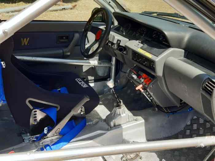VOITURE DE COURSE HISTORIQUE RENAULT CLIO 16V 4