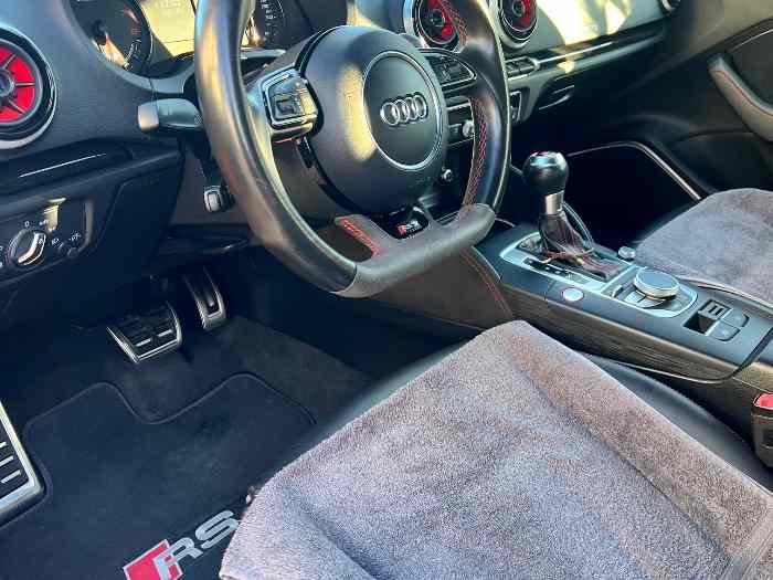 Audi rs3 8v1 rouge catalunya 1