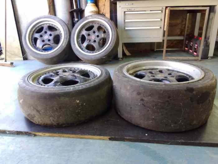 Outillages et Pièces détachées neuves Porsche (cause cessation activité) 4