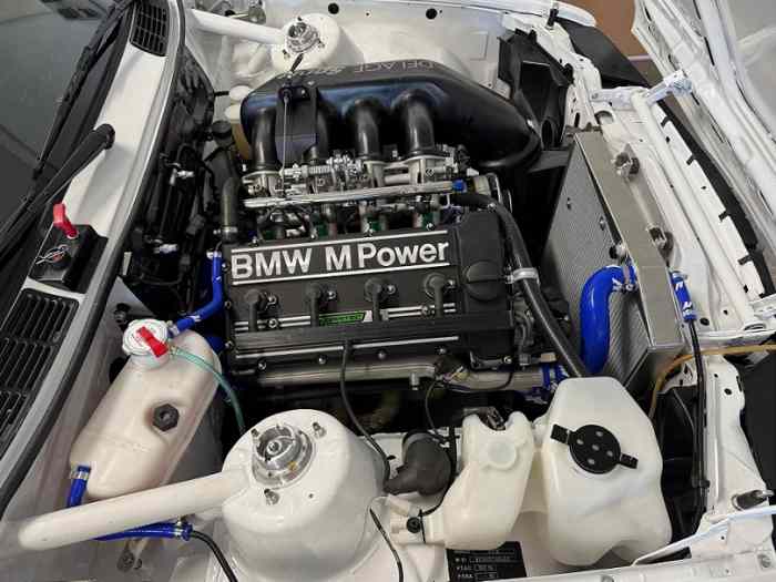 BMW M3 E30 GRA 3