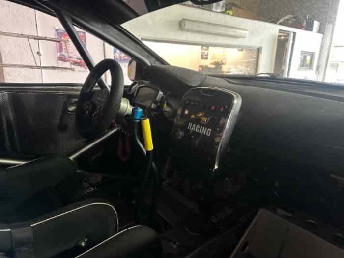 Clio R3T 0