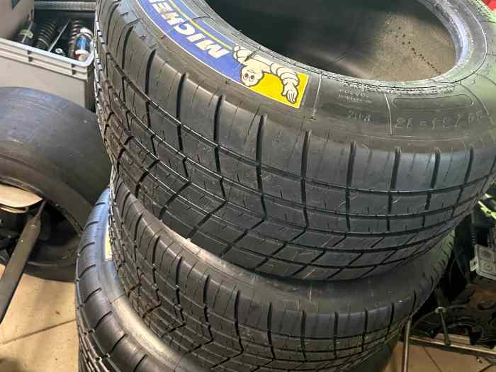 pneus pluie MICHELIN 0