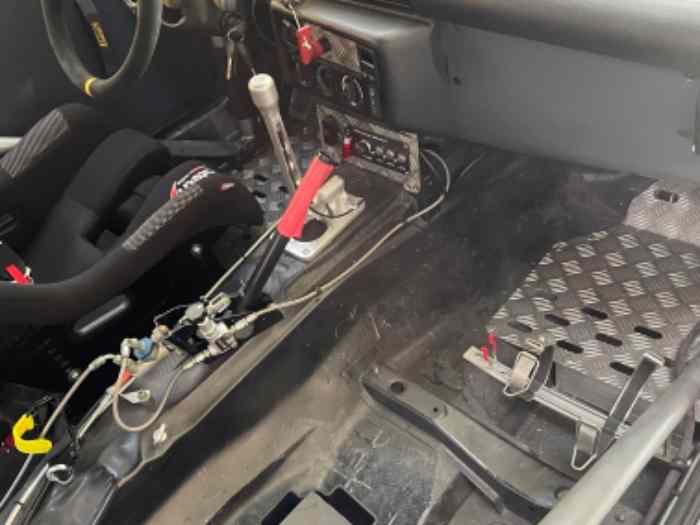 BMW 325i compact maxi 4