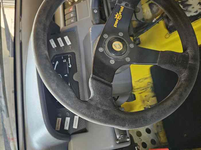 Renault clio Rn F2000 2