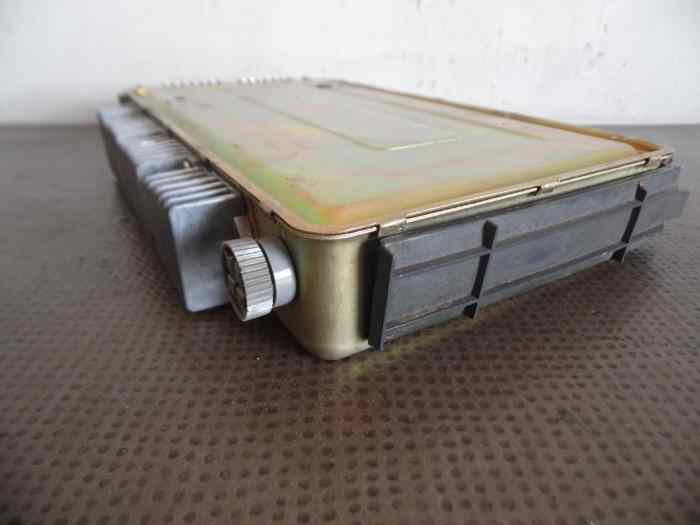 CALCULATEUR D-JETRONIC 0280002007 MERCEDES 350 W116 / W107 1