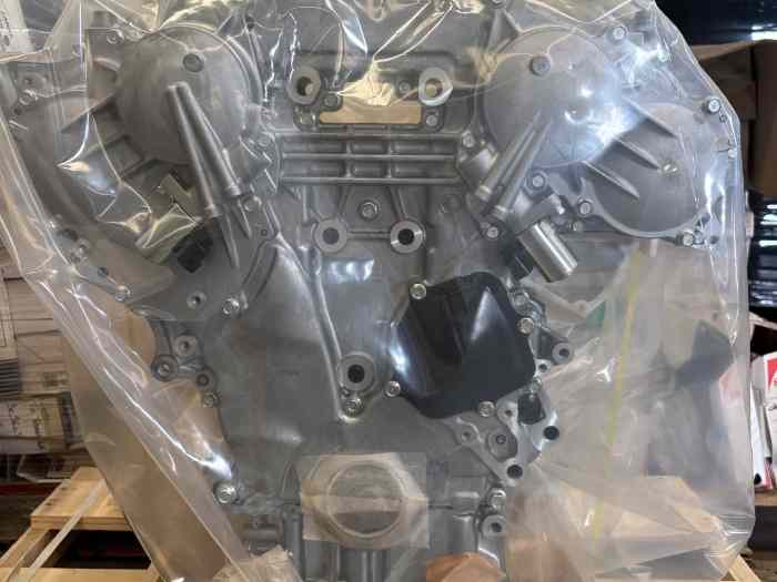 Moteur Neuf Renault Nissan 3.5 V6 V4Y 713 0