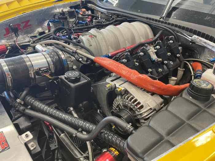 CORVETTE C6 GT1 4