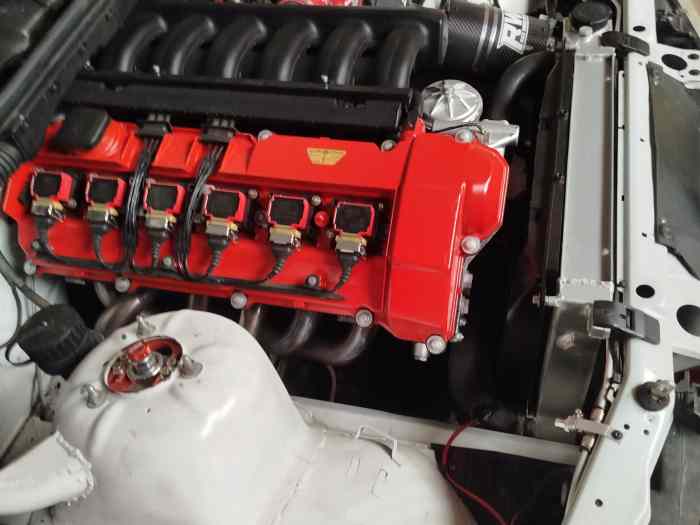 bmw compact f2000 1