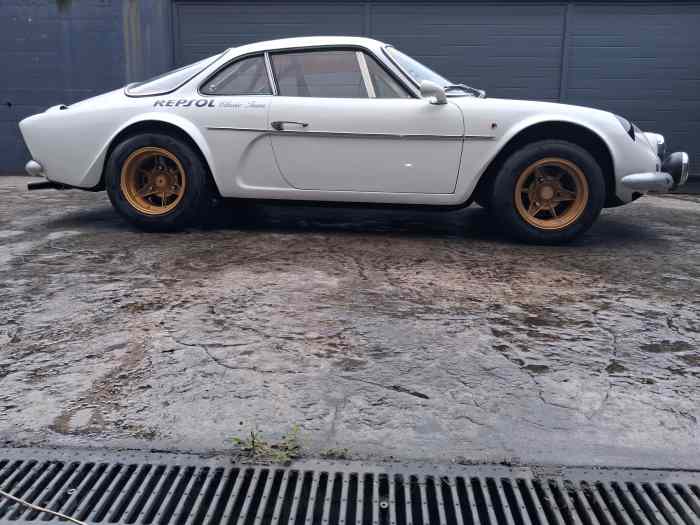 Renault alpine a110 1300 1