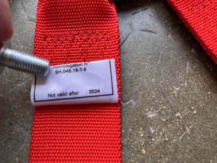 Vends harnais RRS 6 points Hans rouge 2