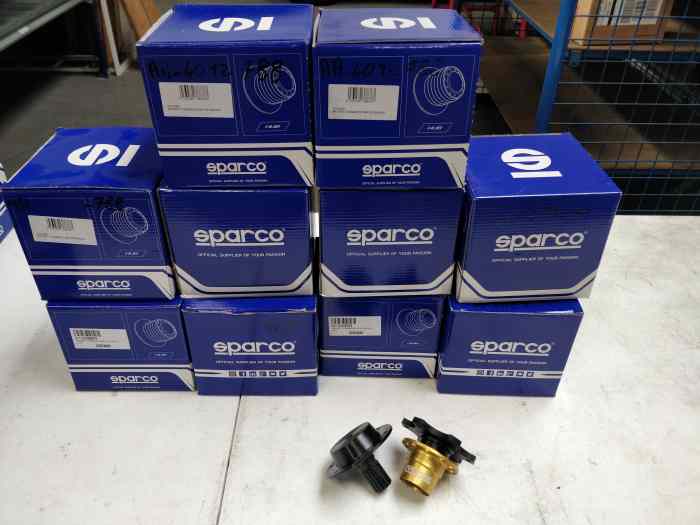 Quick release SPARCO conforme FIA
