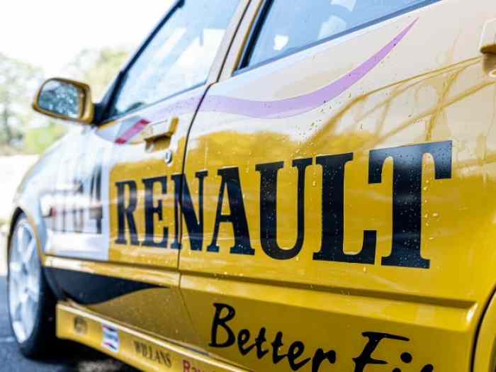 Renault 19 16s Chamade Superberline 2.0L 4