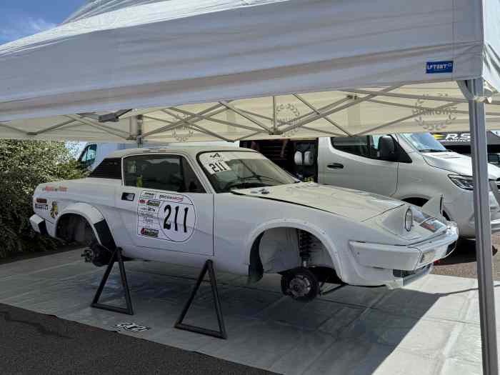 TRIUMPH TR8 GR.4 4