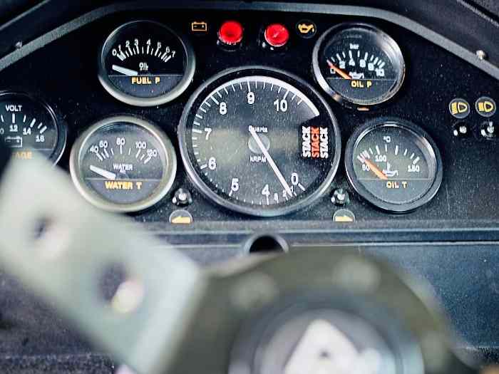 BMW M3 E30 Maxi Gr A ex Romain DUMAS 5