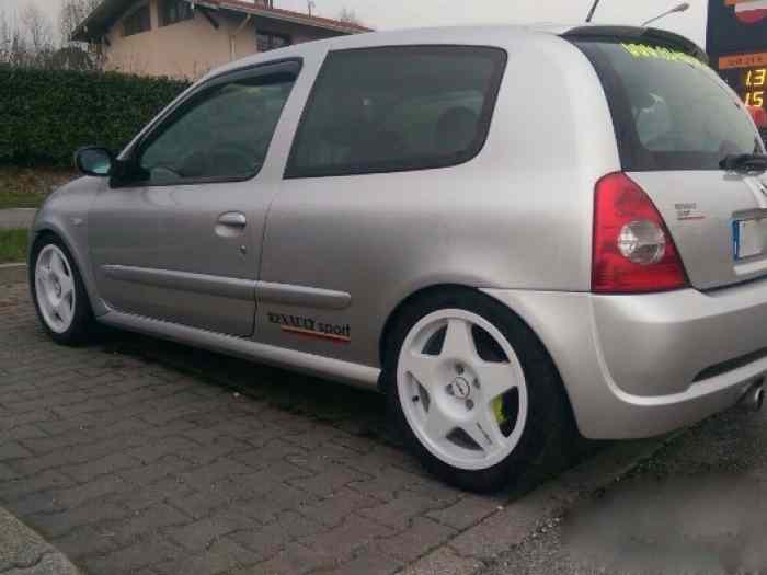 Jante Renault Clio 7x16 Speedline Corse Champion White 2