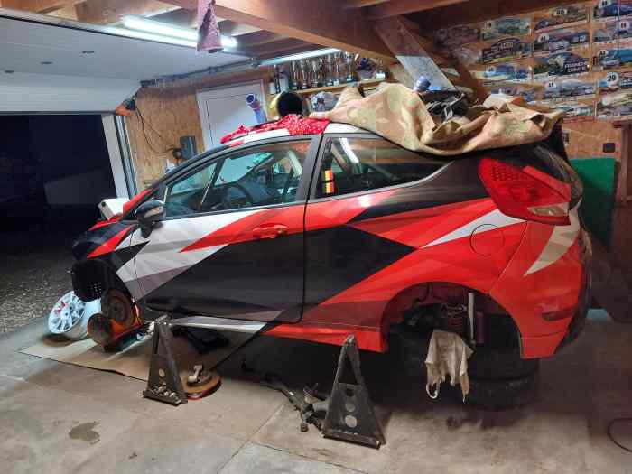 Fiesta r2t