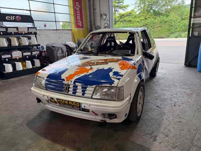205 gti f2000 complète ou en pièces 0