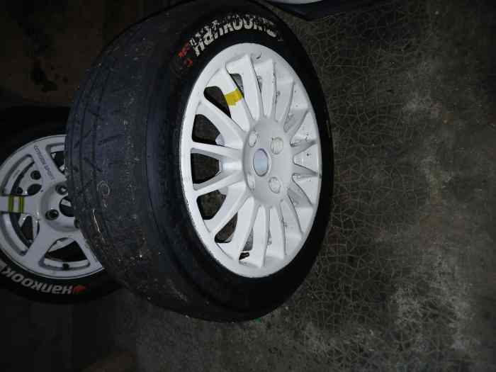 Pneus hankook 3