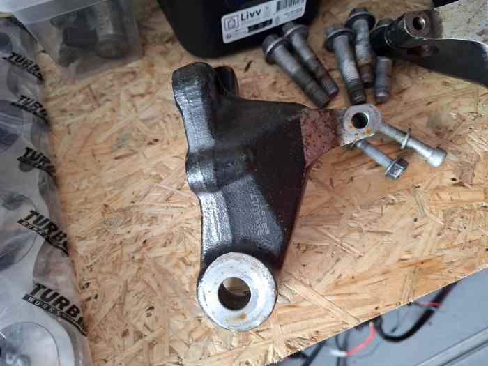 Supports EE clio 3 cup X85 1