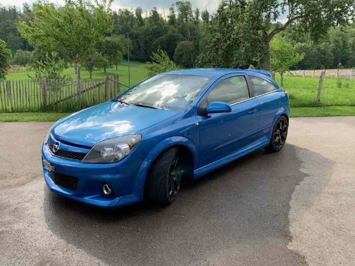 Opel Astra H OPC