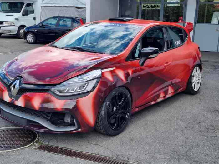 Renault Clio IV CUP 2017 1
