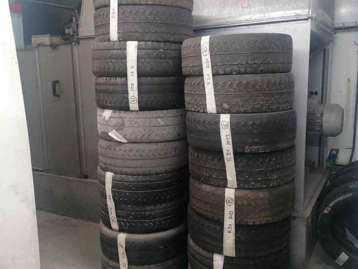 Lot Michelin R21 et R11 0