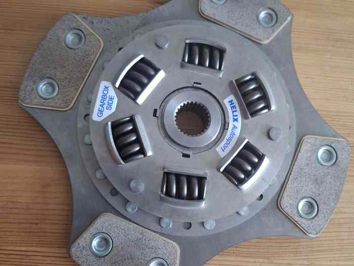 Disque d’embrayage métal frité pour RENAULT Clio II 16S 0
