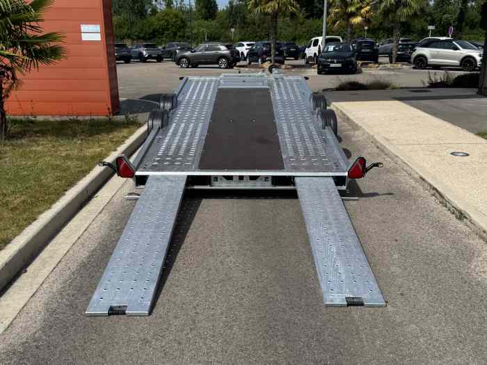 REMORQUE BRIAN JAMES NOUVELLE A-TRANSPORTER 4520 (4.50m x 2.00m) / KIT BASCULEMENT EN OPTION / TREUIL EN OPTION / TVA RECUPERABLE / PLATEAU PORTE VOITURE POUR VEHICULES BAS 2