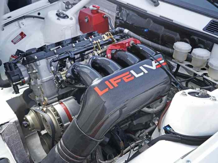 BMW M3 E30 by MATS ex. Thierry Neuville 4
