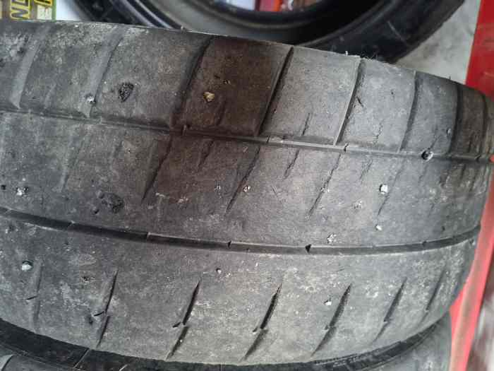 Pneus MICHELIN 20/63/18 1