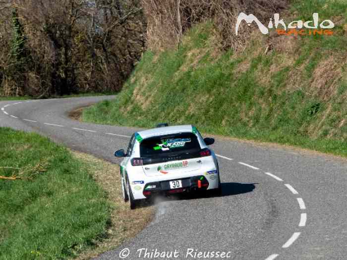 RACC loue Peugeot 208 RC4 – photo 5 sur 5