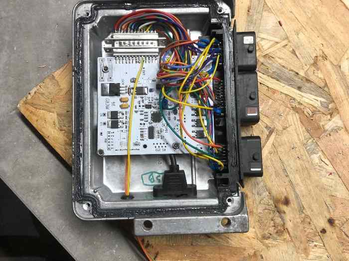 ECU Plug and Play (Erace-MaxxECU-Sybele) 1