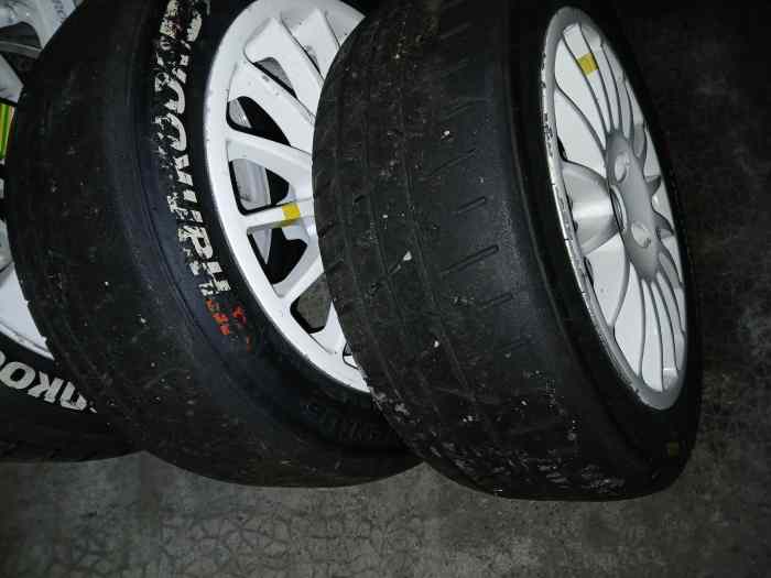 Pneus hankook