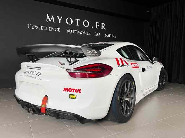 PORSCHE CAYMAN GT4 CLUBSPORT MANTHEY RACING 1