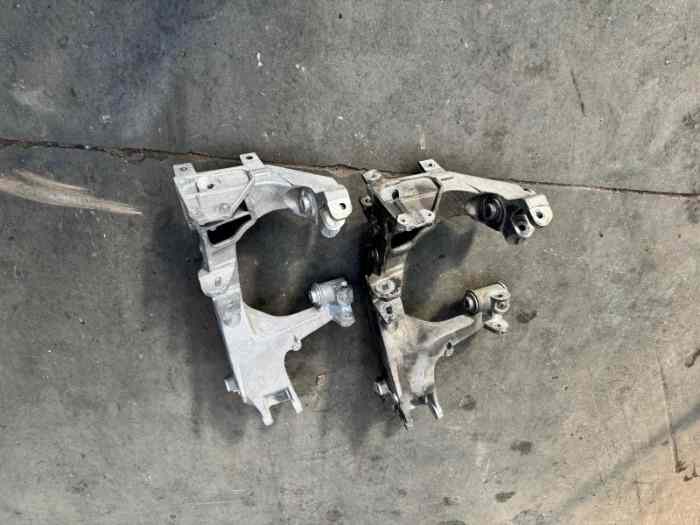 Bras de suspension supérieur arrière Porsche 996 GT3 2