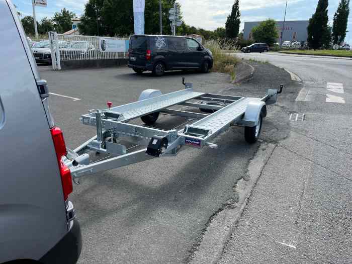 LOCATION REMORQUE PORTE VOITURE 1