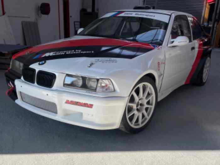 BMW 325i compact maxi 0