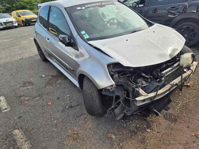 Clio 3rs cup 1