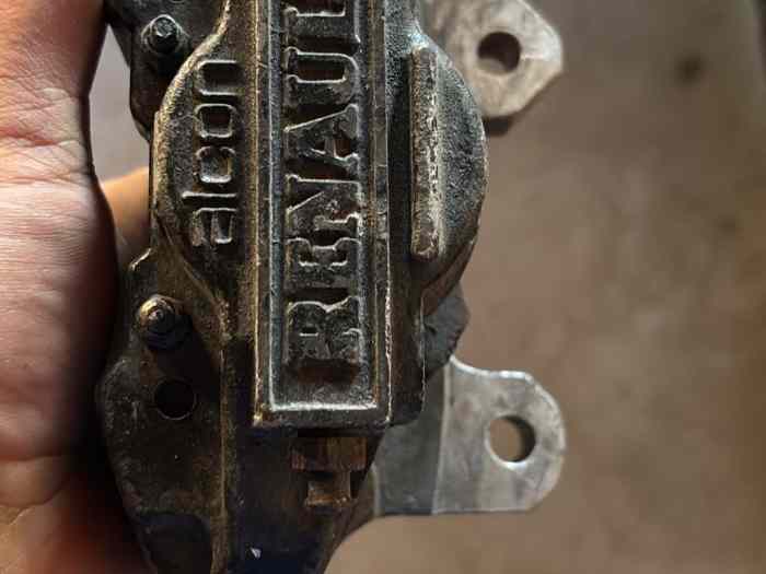Pinza Alcon Renault 0