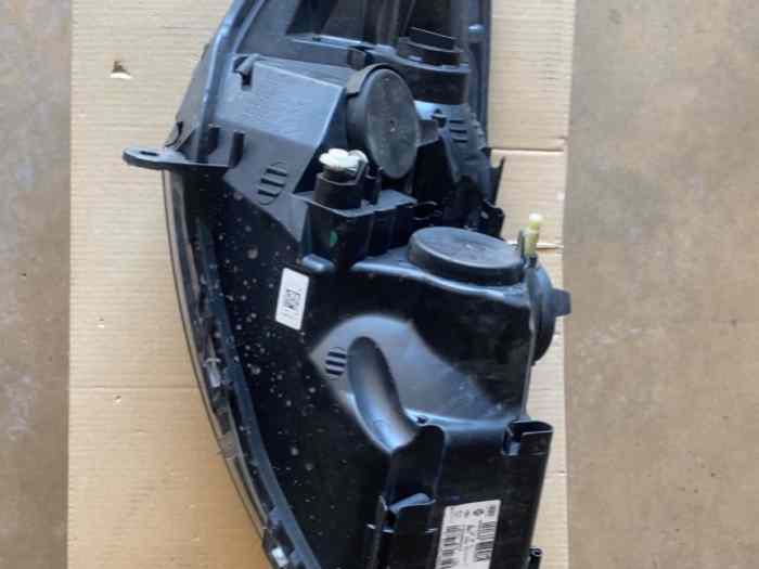 Optique gauche clio 4 1