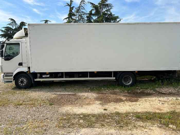 CAMION VOLVO RALLY ASSISTANCE 5