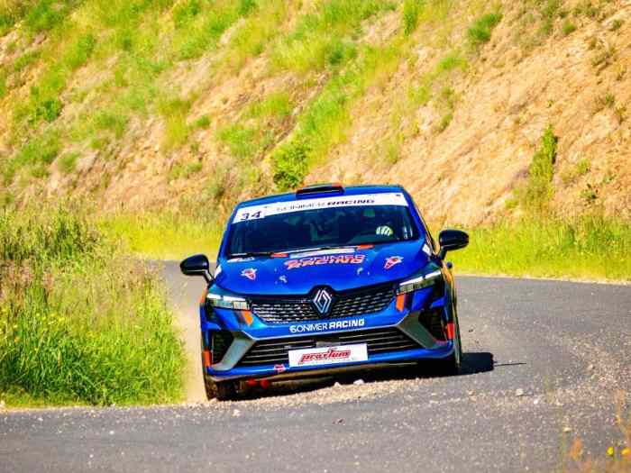 Location Clio Rally5 *Formule tout compris* 1