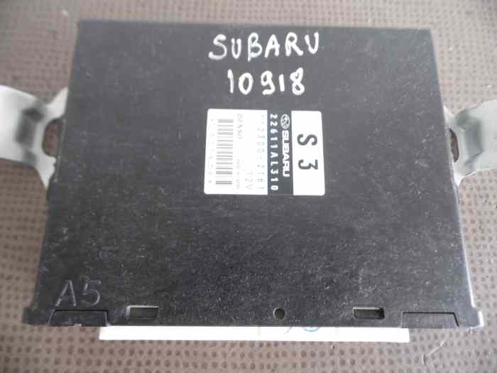 CALCULATEUR MOTEUR SUBARU IMPREZA WRX 2,5 0